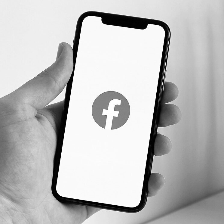 Facebook, exempel på sociala medier